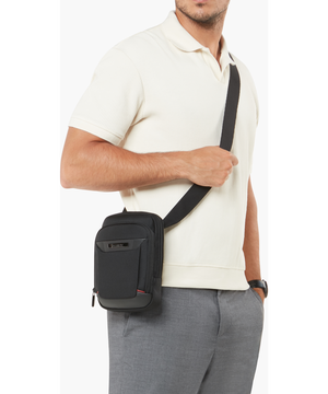 Pro-DLX 6 Umhängetasche  S 22 x 15.5 x 6 cm | 0.2 kg