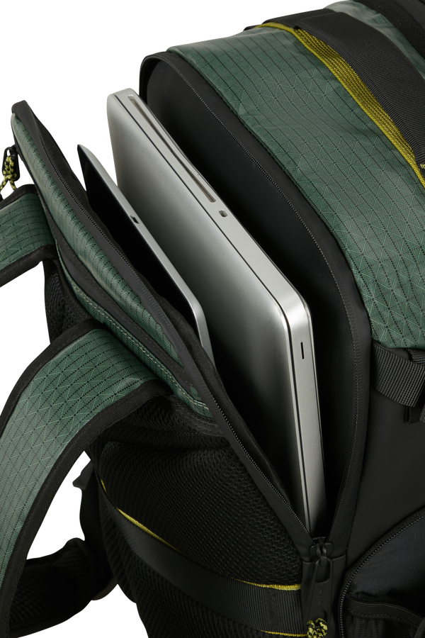 Samsonite Outtrax Underseat Backpack M  Forest Green